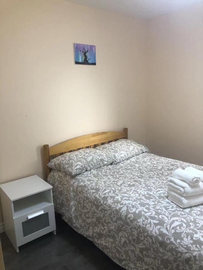 Cozy 3 Room Bungalow In Midtown Τορόντο Εξωτερικό φωτογραφία